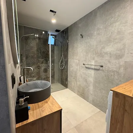 Apartamento Previllage Red 9-10-11 *