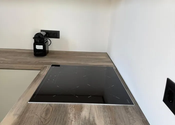 Previllage Red 9-10-11 شقة *