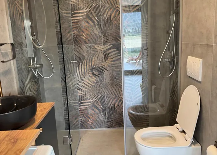 Previllage Red 9-10-11 شقة