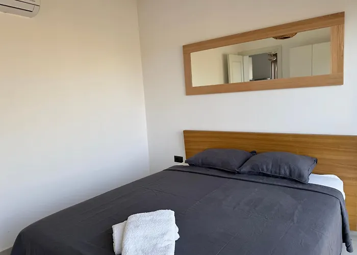 Previllage Red 9-10-11 Apartman *