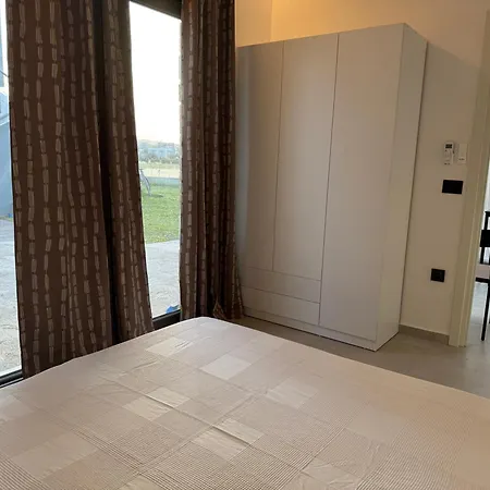 Apartman Previllage Red 9-10-11 *