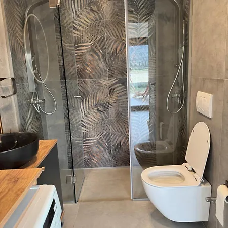 Previllage Red 9-10-11 Apartman