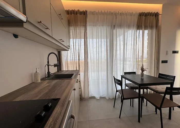 Apartament Previllage Red 9-10-11 *