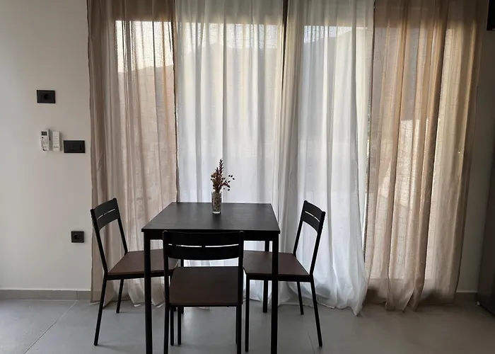 Apartment Previllage Red 9-10-11 *